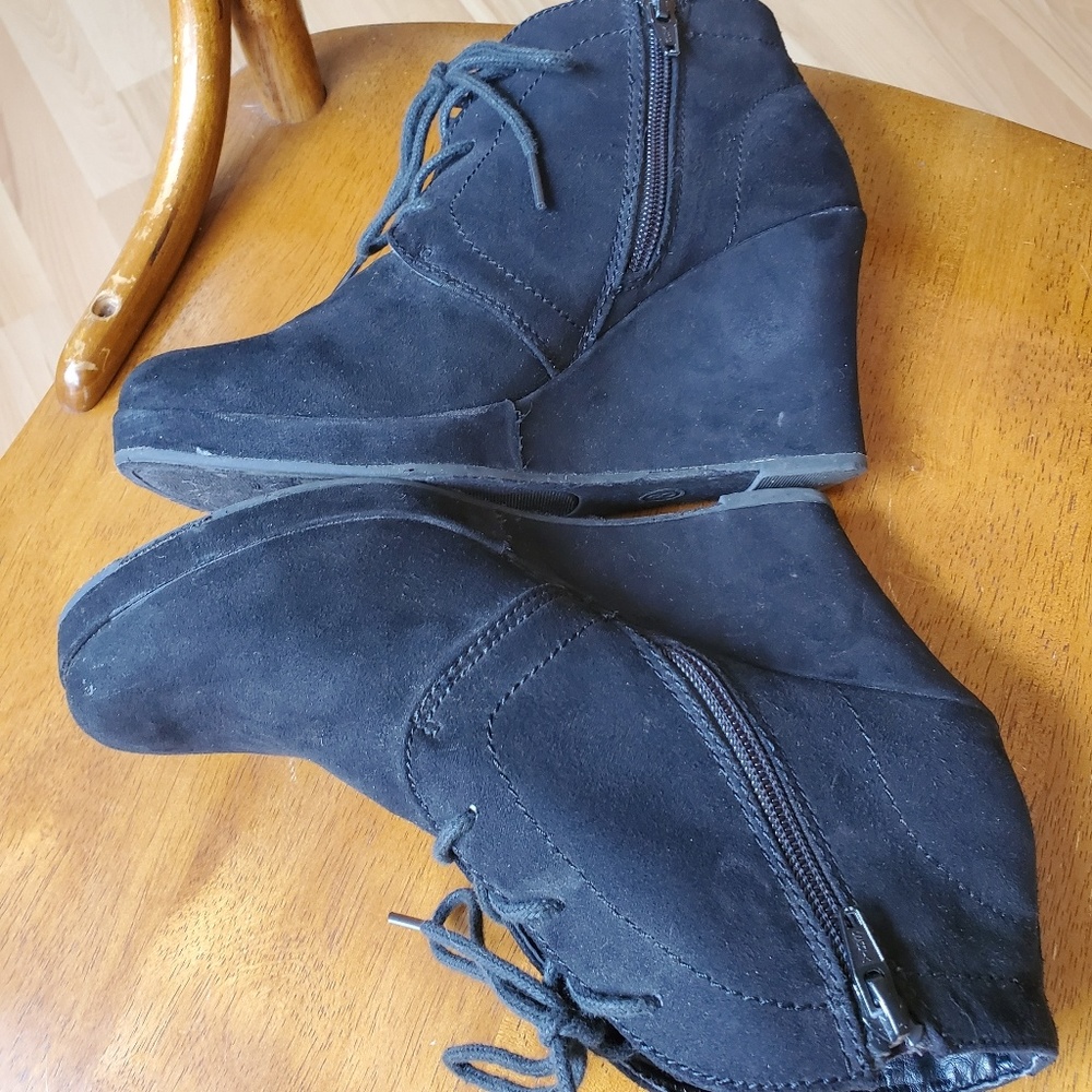 Mossimo Black Ankle Boots - Picture 4 of 6